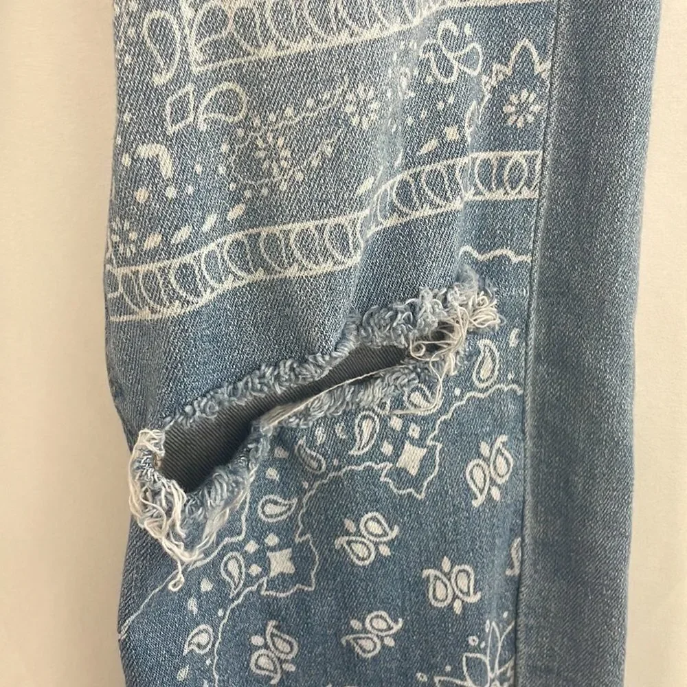 Distressed Print Jeans  - Picture 5 of 10